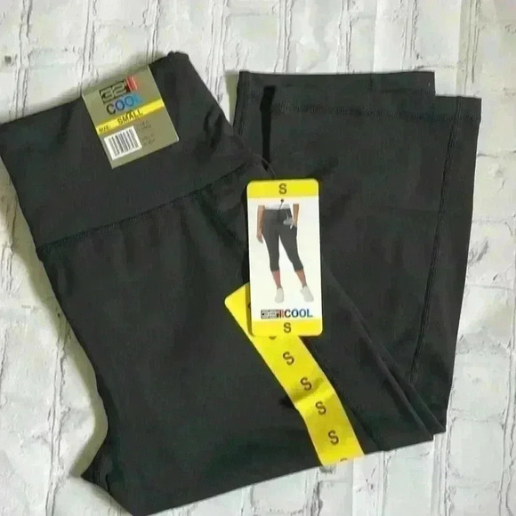 32 Degrees cool black crop leggings NWT - Picture 1 of 4